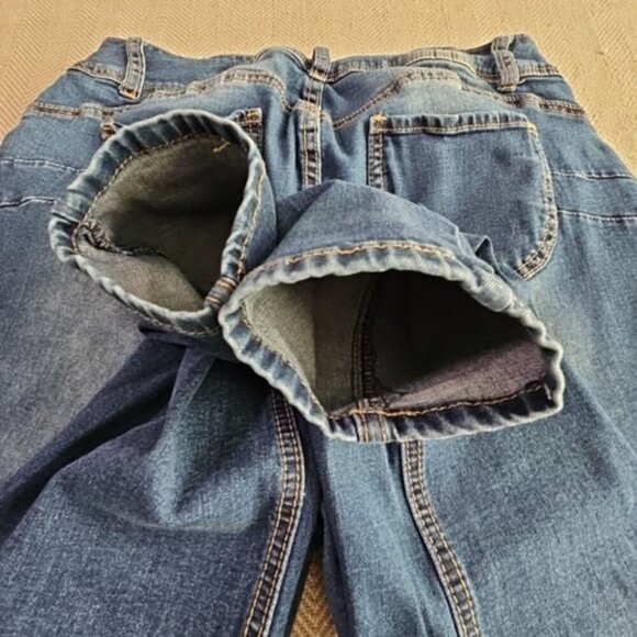 Ashley Stewart Jeans Women's 14 Tall (W30xL32) Med Wash Tapered Leg RN# 147502 - Picture 11 of 16